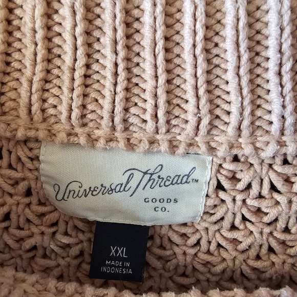 Univeral Thread Oversized Knit Sweater - Picture 5 of 5